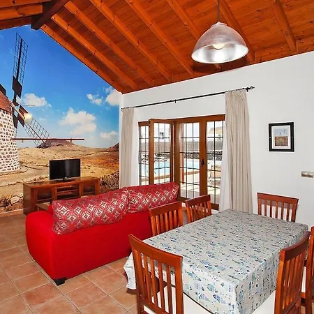 Homes, - La Oliva